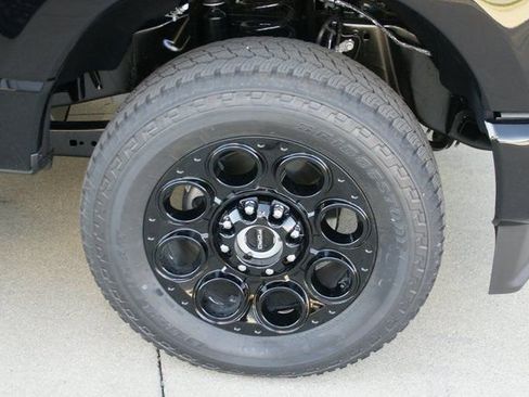New 2026 Ford F250 4x4 Crew Cab Super Duty image 9