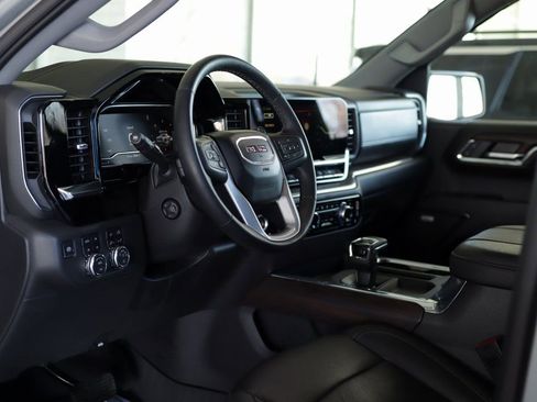 Used 2024 GMC Sierra 1500 SLT w/ SLT Premium Plus Package image 9