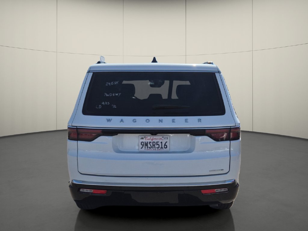 Used 2024 Jeep Wagoneer Series II w/ Flexible Seating Group RWD image 6