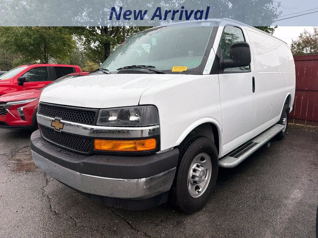 Used 2025 Chevrolet Express 2500 w/ Driver Convenience Package RWD image 1