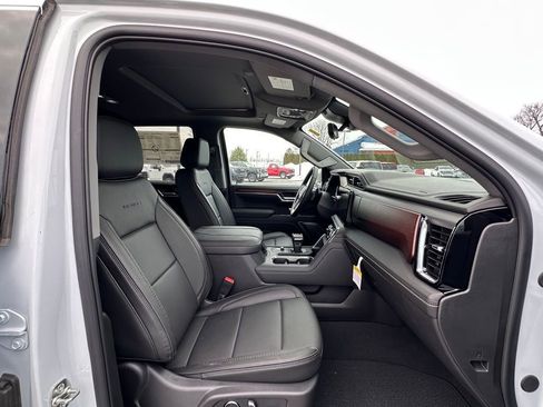 New 2026 GMC Sierra 1500 Denali w/ Denali Reserve Package AWD/4WD image 12