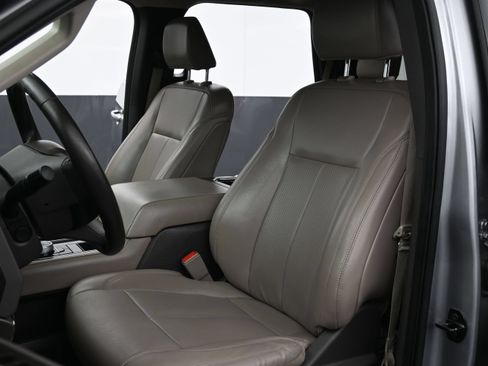 Used 2021 Ford Expedition XLT RWD image 22