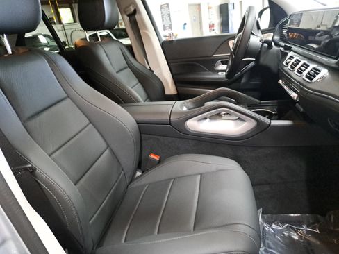 Used 2025 Mercedes-Benz GLE 350 4MATIC image 11