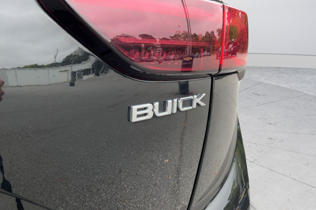 Used 2024 Buick Envision Preferred AWD/4WD image 30