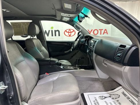 Used 2008 Toyota 4Runner Limited image 11