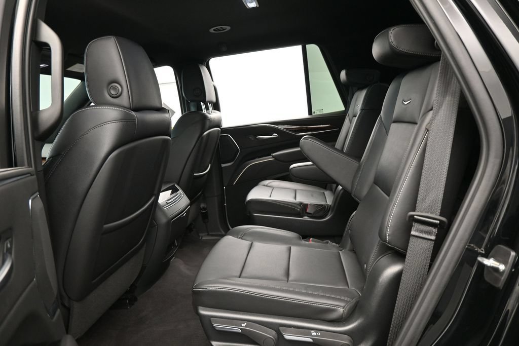 Used 2023 Cadillac Escalade Luxury RWD image 35
