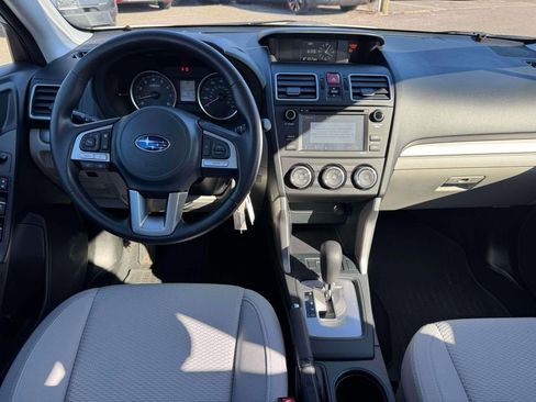 Used 2018 Subaru Forester 2.5i w/ Alloy Wheel Package image 16