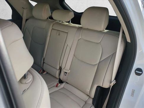 Used 2022 Genesis GV70 2.5T w/ Advanced Package image 19