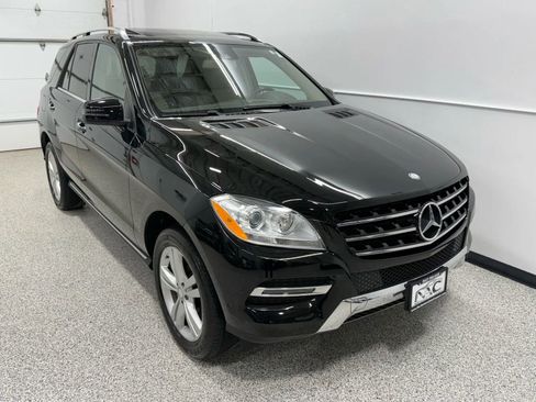 Used 2014 Mercedes-Benz ML 350 4MATIC w/ Premium 1 Package image 34