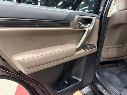 Used 2020 Lexus GX 460 Premium AWD/4WD image 24