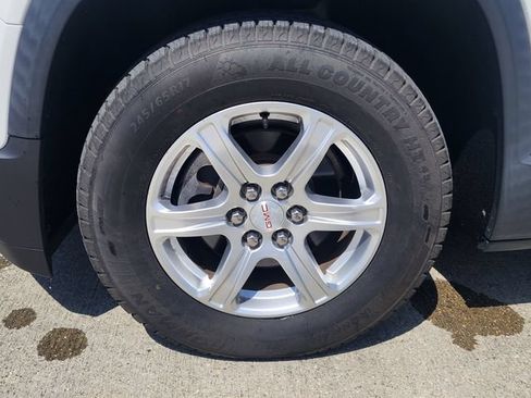 Used 2018 GMC Acadia SLE FWD image 9