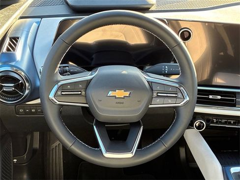 New 2026 Chevrolet Equinox EV LT w/ Convenience Package II image 21