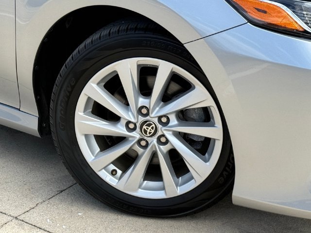 Used 2024 Toyota Camry LE FWD image 2