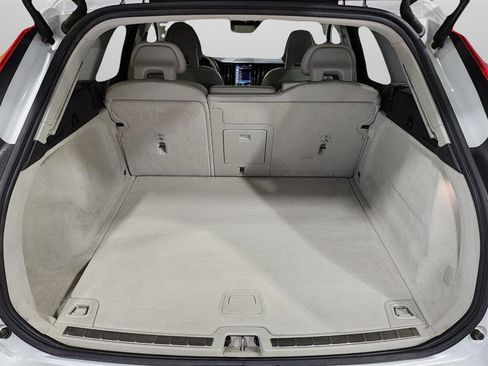 Used 2018 Volvo XC60 T6 Inscription image 34