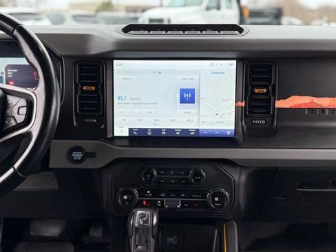 Used 2023 Ford Bronco Badlands w/ Sasquatch Package image 22