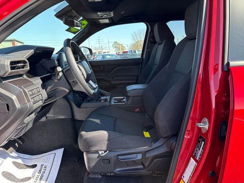 Used 2025 Toyota 4Runner SR5 image 10