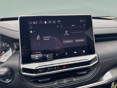 New 2026 Jeep Compass Latitude image 12