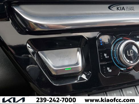 Used 2024 GMC Sierra 2500 Denali Ultimate w/ Snow Plow Prep/Camper Package AWD/4WD image 30
