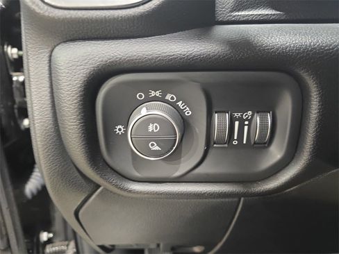 Used 2022 RAM 2500 Laramie w/ Night Edition image 27