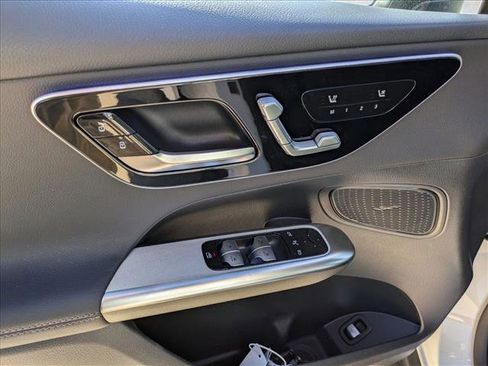 Certified 2026 Mercedes-Benz GLC 300 image 4