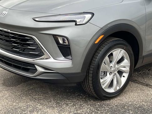 New 2026 Buick Encore GX Preferred w/ Comfort Package AWD/4WD image 9