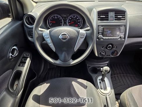 Used 2015 Nissan Versa FWD image 12