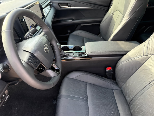 Used 2026 Toyota Camry XSE w/ Premium Package FWD image 19