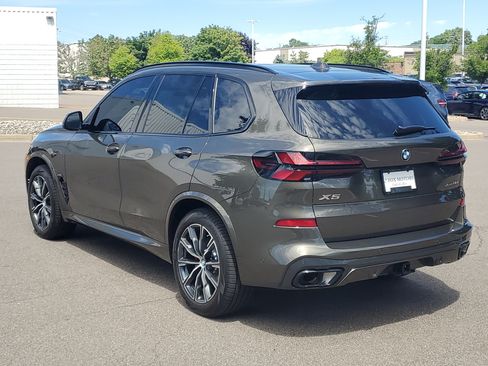 Used 2026 BMW X5 xDrive40i w/ M Sport Package AWD/4WD image 6