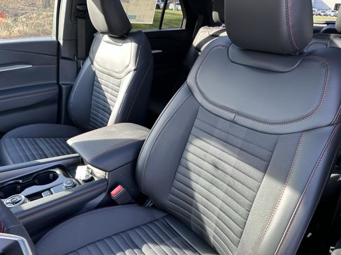 New 2026 Ford Explorer ST-Line w/ ST-Line Street Pack image 28