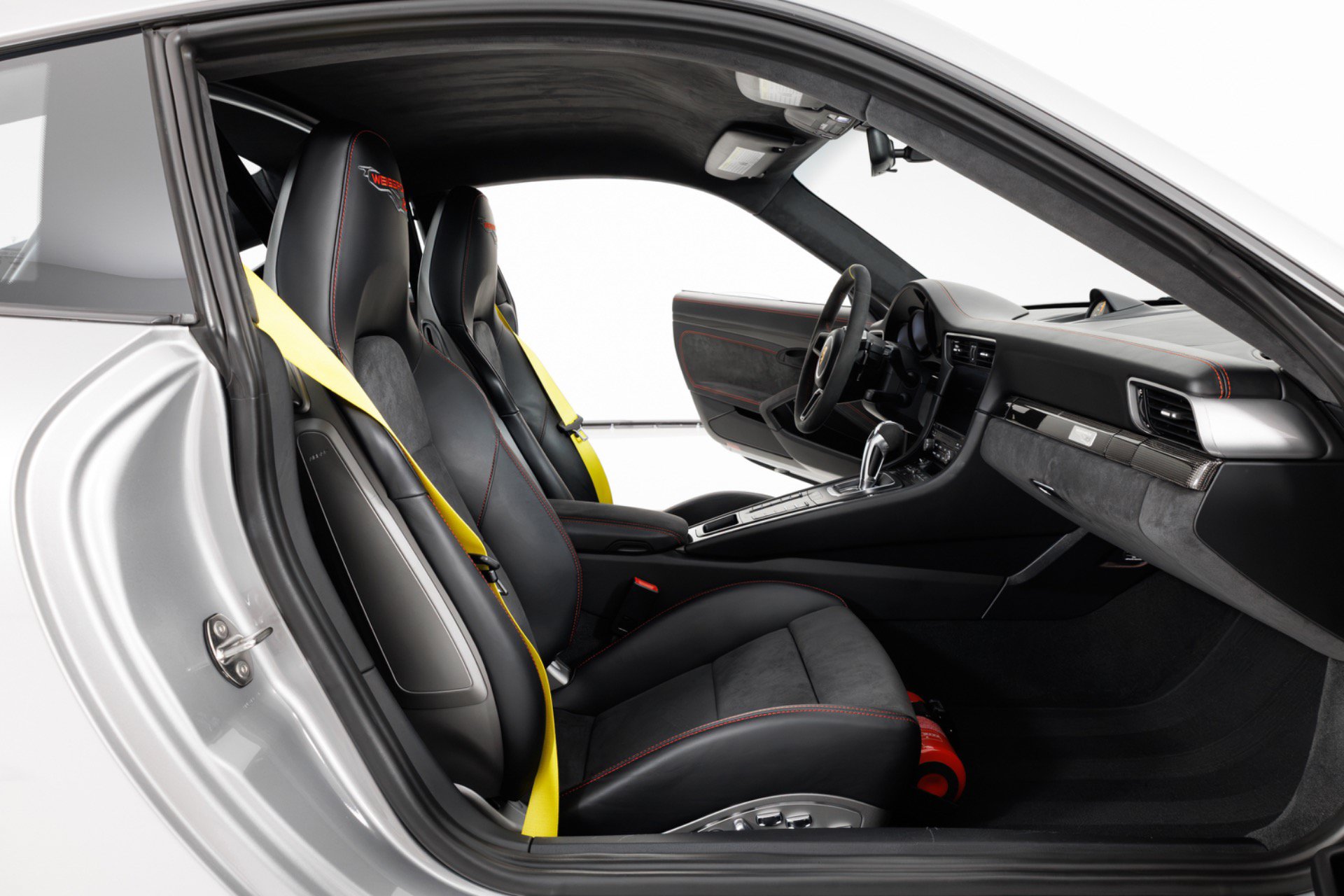 Used 2018 Porsche 911 GT2 RS RWD image 35
