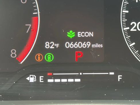 Used 2025 Honda Civic Sport image 17