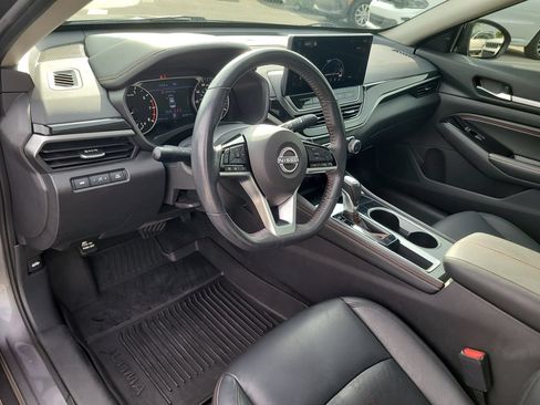 Used 2023 Nissan Altima 2.5 SR w/ SR Premium Package FWD image 19