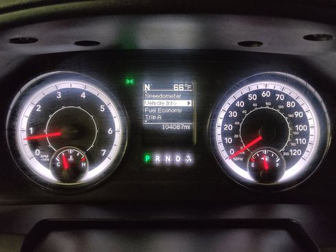 Used 2021 RAM 1500 Classic SLT AWD/4WD image 23