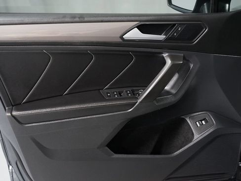 Used 2022 Volkswagen Tiguan SE FWD image 27