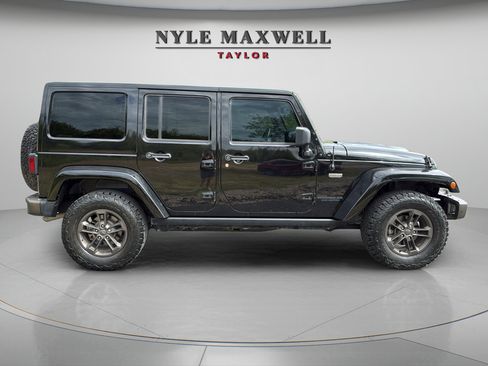 Used 2016 Jeep Wrangler Unlimited Sahara AWD/4WD image 13
