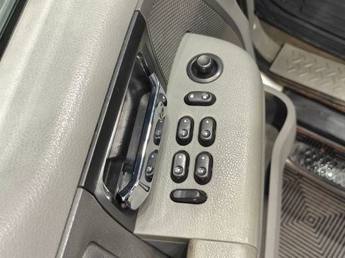 Used 2007 Ford F150 XLT AWD/4WD image 29