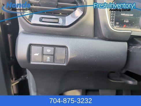 Used 2025 Honda Pilot Black Edition image 25