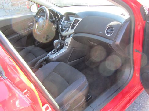 Used 2015 Chevrolet Cruze LT image 22