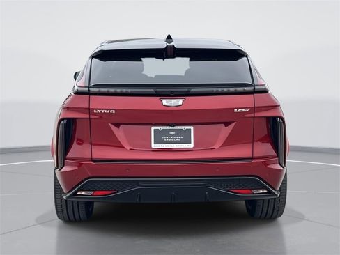 New 2026 Cadillac Lyriq V image 4