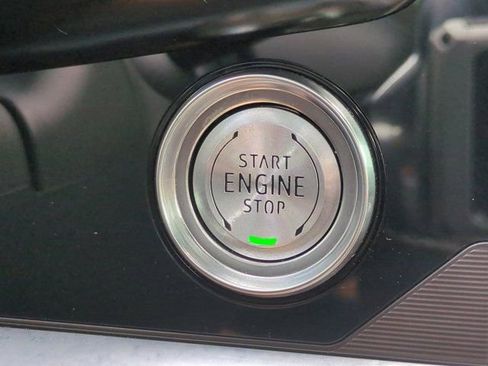 Used 2023 Chevrolet Corvette Stingray w/ Z51 Performance Package image 23