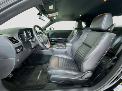 Used 2012 Dodge Challenger R/T RWD image 11