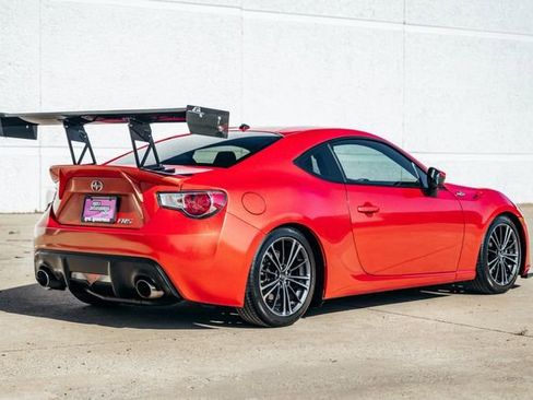 Used 2013 Scion FR-S image 9