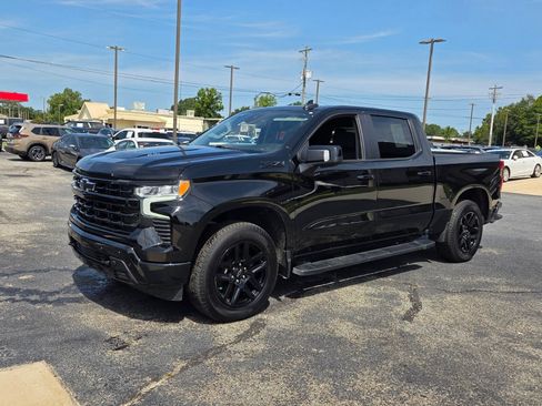 Used 2024 Chevrolet Silverado 1500 RST AWD/4WD image 3