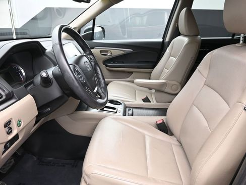 Used 2019 Honda Ridgeline RTL-T image 10