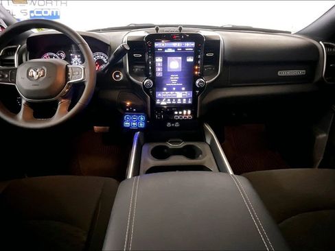 Used 2025 RAM 2500 Big Horn AWD/4WD image 11