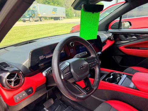 Used 2024 Chevrolet Blazer EV RS AWD/4WD image 9