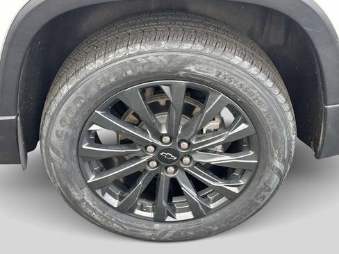 Used 2023 Chevrolet Traverse RS AWD/4WD image 11