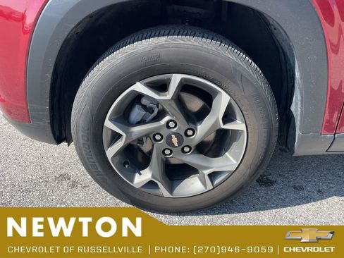 Used 2024 Chevrolet Trax LT FWD image 20
