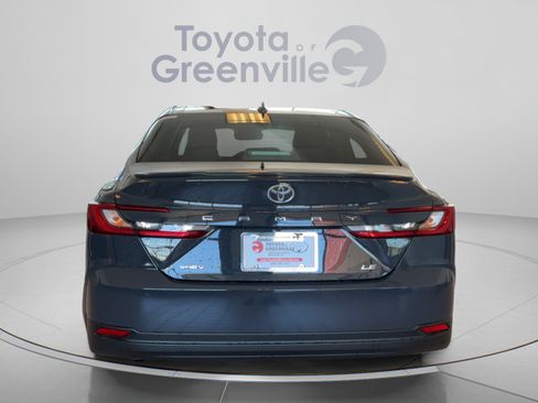 Used 2025 Toyota Camry LE w/ Convenience Package FWD image 5