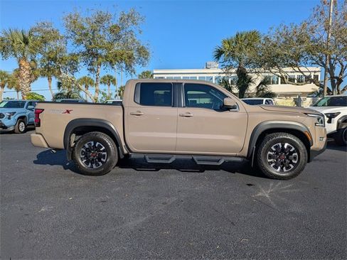 Used 2024 Nissan Frontier Pro-X image 3